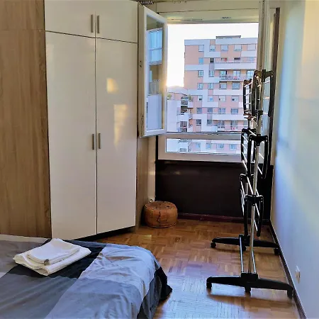 3 Pieces 75 M2 Balcon Cuisine Separee *